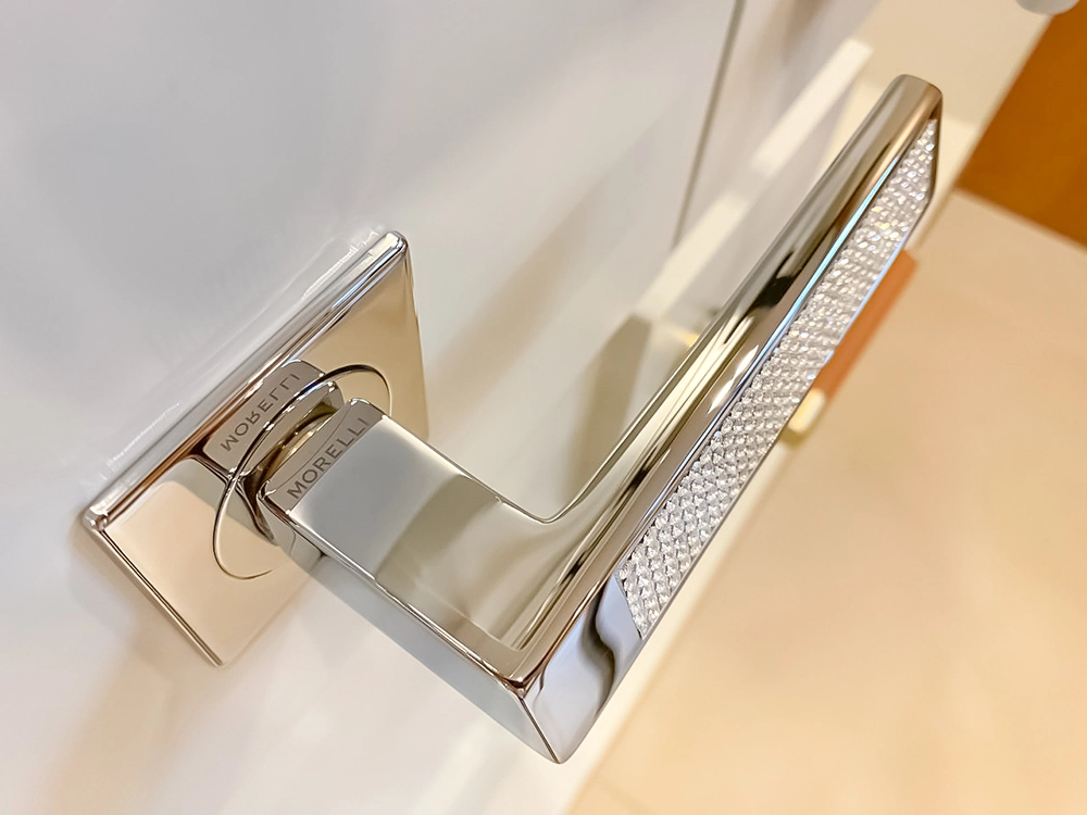 Ручка дверная DOLCE VITA S1 CRO раздельная на квадратной розетке, цвет - хром, латунь фото купить в Воронеже